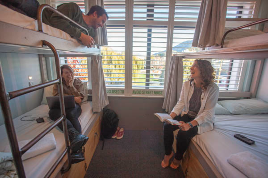 Private En-Suite Quad Room - Absoloot Hostel QT