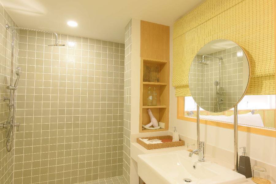 Grand Deluxe Double Room Bathroom - Paradise Beach Resort Samui