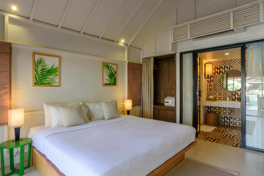 Beach Front Villa Bedroom - Paradise Beach Resort Samui