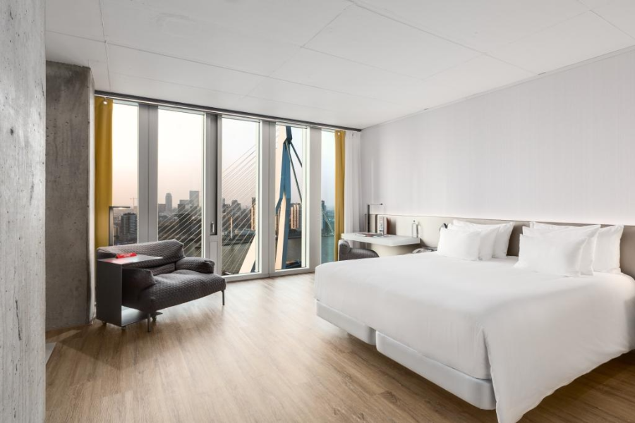 NHOW HOTEL