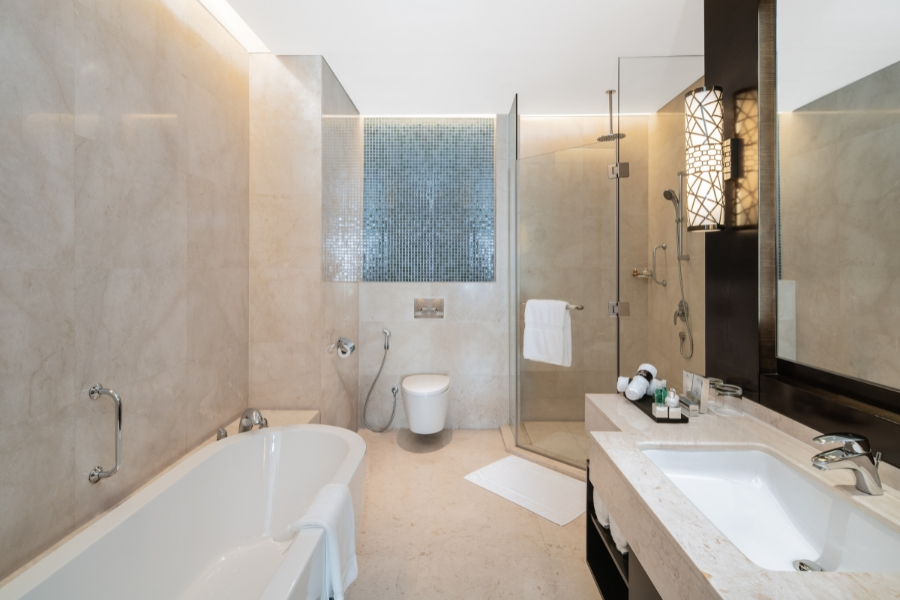 Collection Superior Room - Radisson Collection Muscat, Hormuz Grand