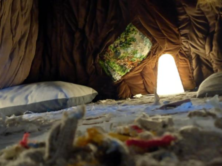 Tipi, intérieur - © ©Mawuse Priéto ©Judith Vitte ©ABVL
