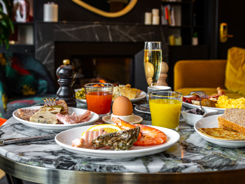 BRUNCH DU DIMANCHE - M7 RESTAURANT