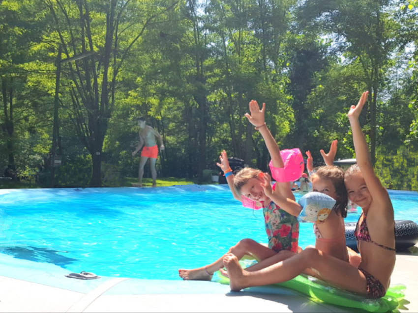 camping l'Amitié au bord de l'eau à Trébas TARN-piscine - camping l'Amitié au bord de l'eau à Trébas