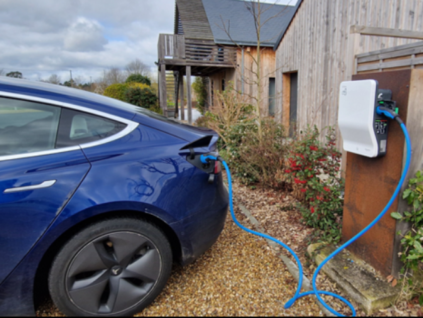 borne de recharge - Le jardin des 4 saisons