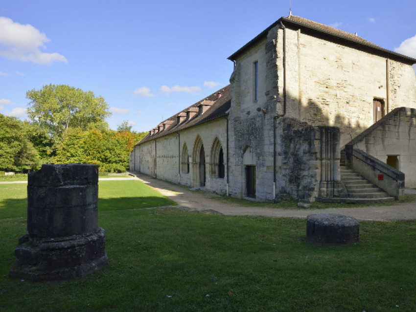 Visite historique guidée Chronologie de Maubuisson : huit siècles dévoilés
