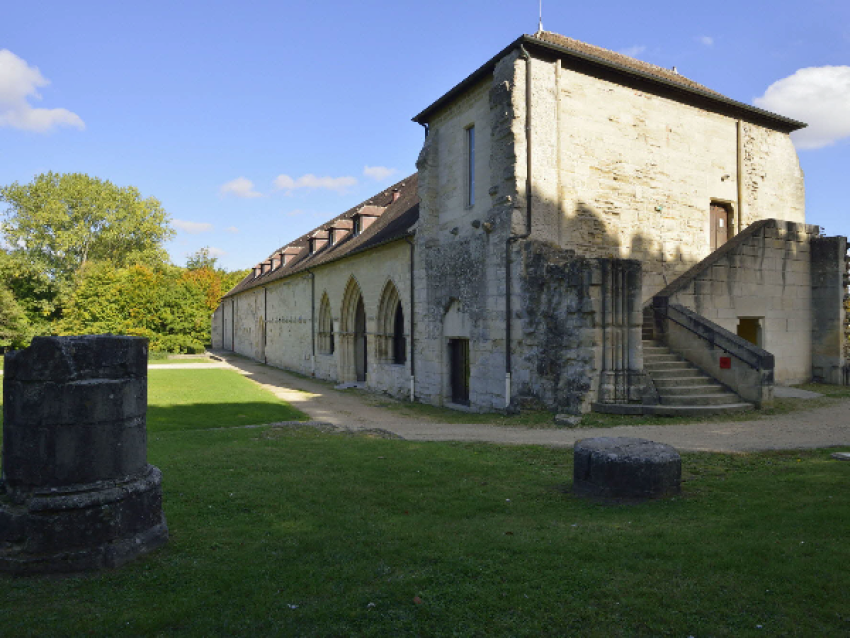 Visite historique guidée Chronologie de Maubuisson : huit siècles dévoilés