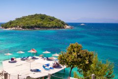 Albanie : Plage de Ksamil - Aleksandar Todorovic - Adobe Stock