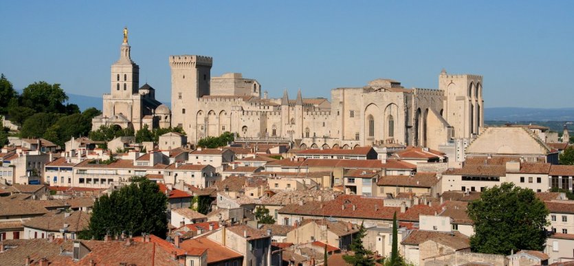 Le Palais des Papes. - © Marco DESSCOULEURS - Fotolia