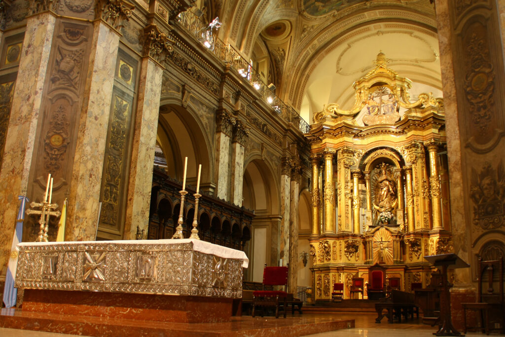Intérieur de la cathédrale métropolitaine de Buenos Aires