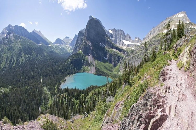 Le Grinnell Lak et les glacier du National Park Glacier. - © IcemanJ istockphotos
