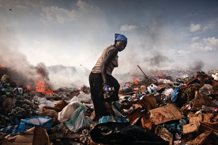 - © Agence VII. - La décharge de Juba, Soudan, novembre 2010