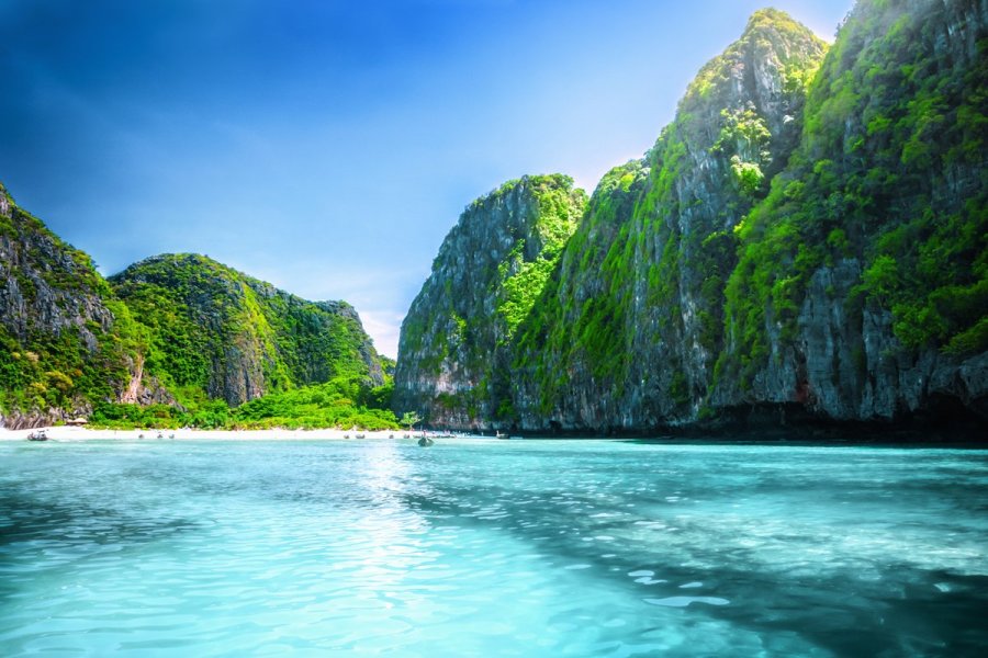 Maya Bay, décor du film « La Plage» de Danny Boyle.