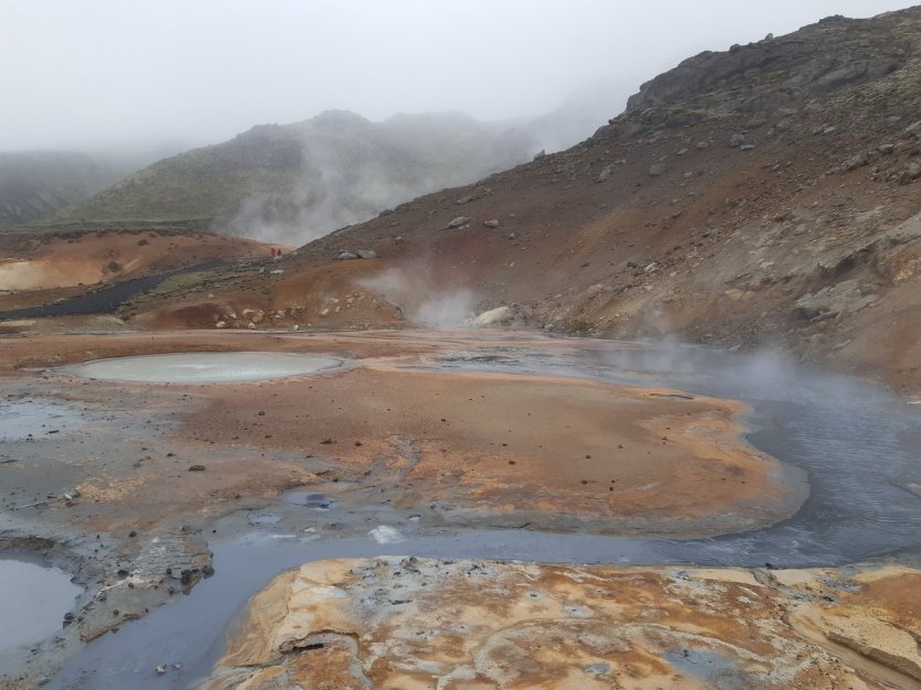 Geyser - © Camille Esmieu