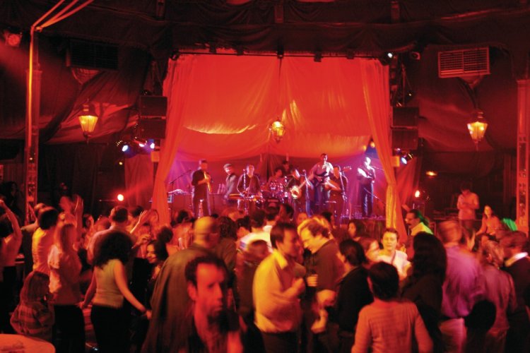 Cabaret Sauvage - © Ali