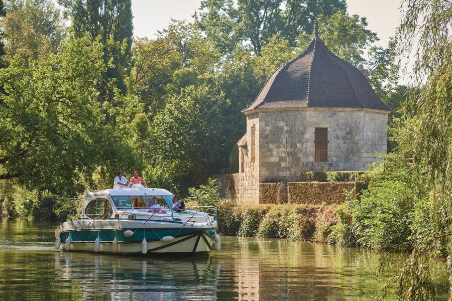 Le tourisme fluvial, découvertes et petits plaisirs au fil de l'eau