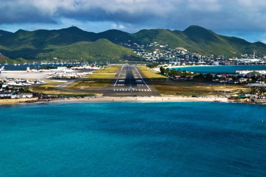 Top 10 des aéroports les plus spectaculaires du monde
