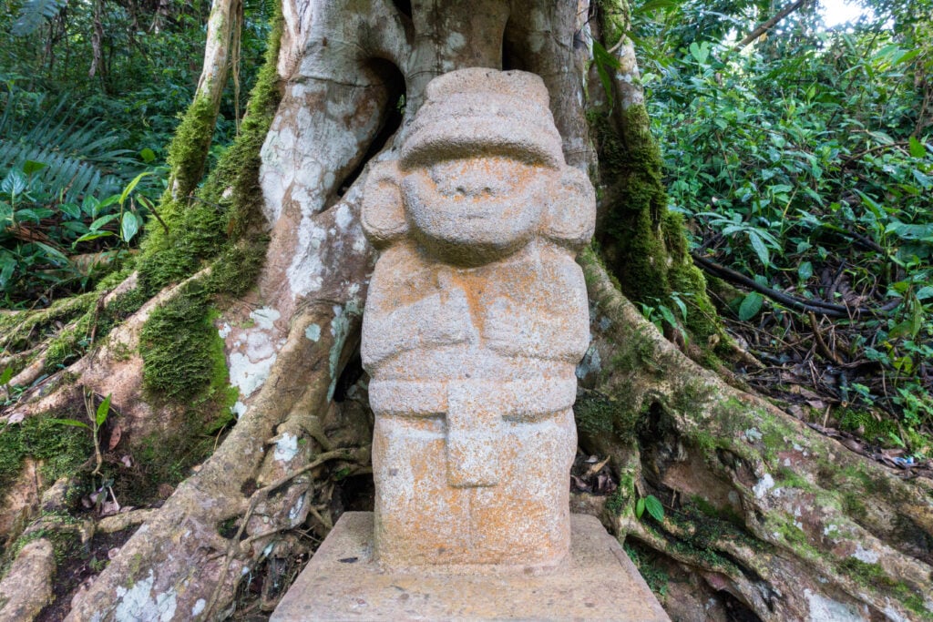 Sculpture dans le parc archéologique de Tierradentro