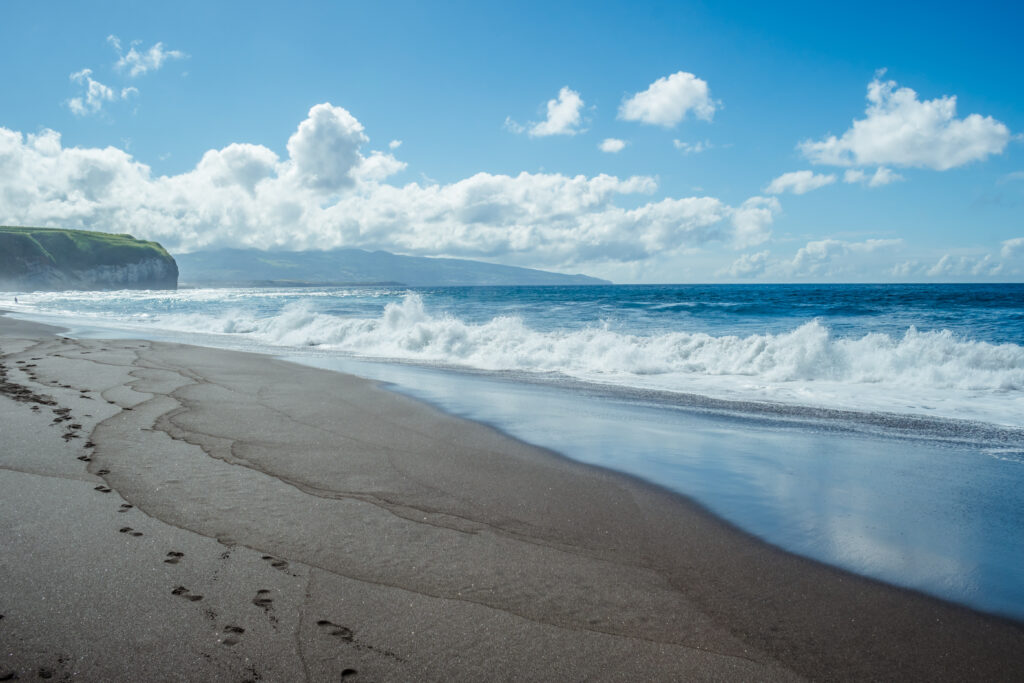 Que voir dans les Açores ? La plage de Santa Bárbara, São Miguel