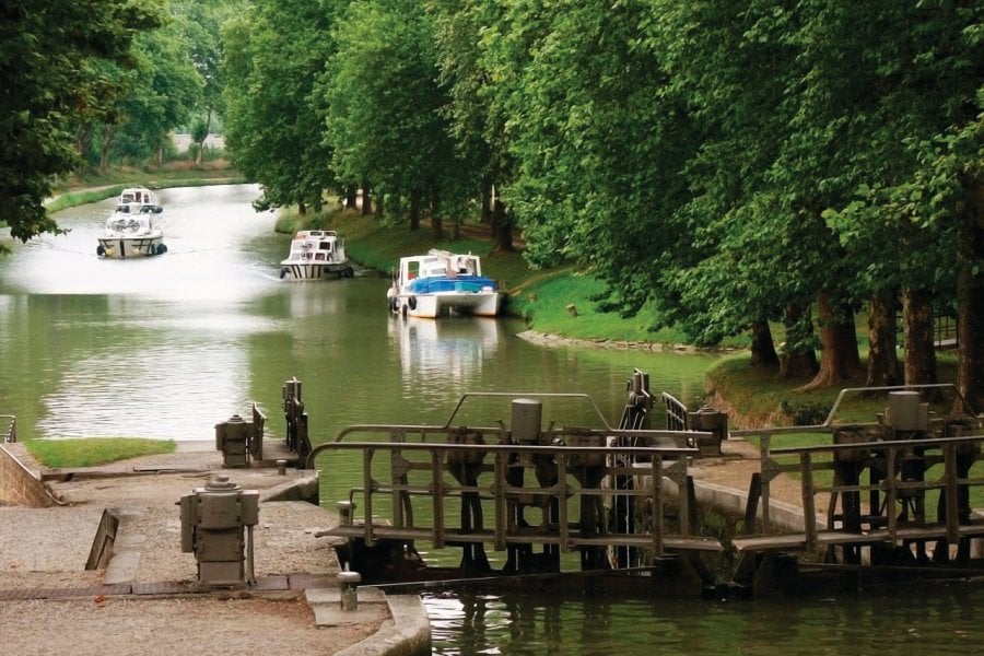 Le Canal du Midi, embarquement pour une balade de rêve au fil de l'eau