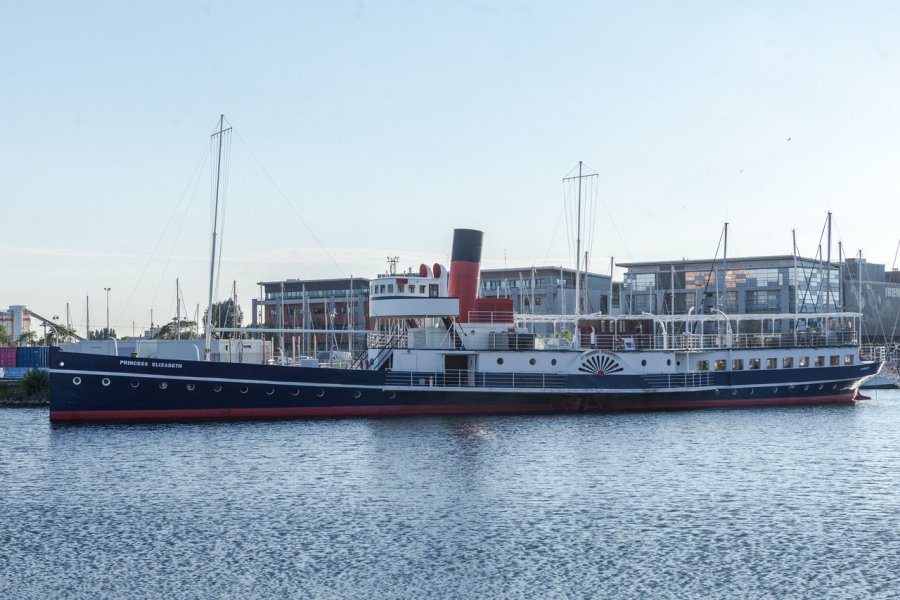 Le Princess Elizabeth ouvre son restaurant flottant dans le port de Dunkerque
