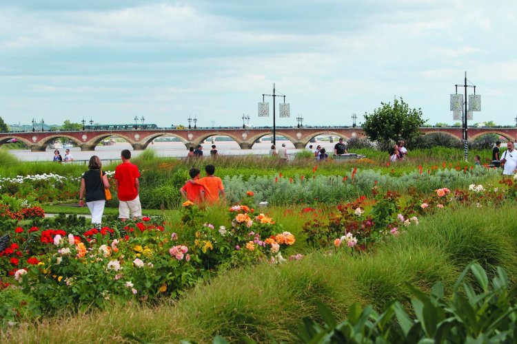 - © Bordeaux Tourisme