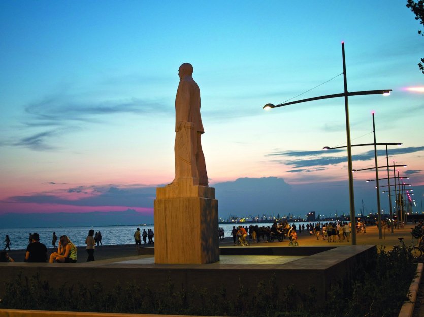 - © GNTO_H_Kakarouhas