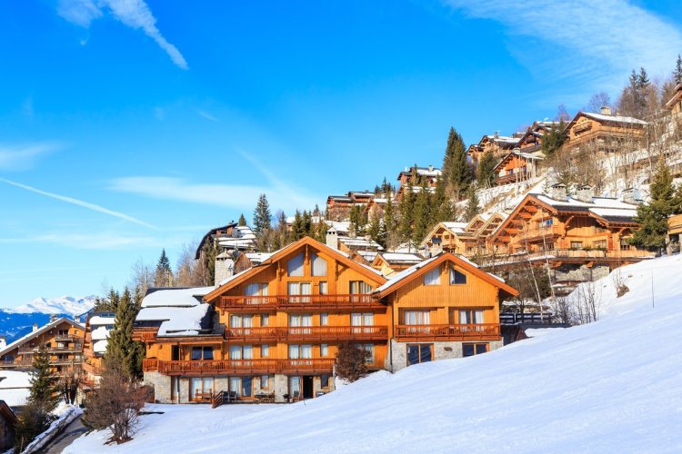 Meribel - © Nikolai Korzhov