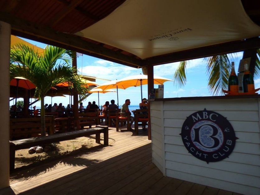 - © Moorea beach cafe