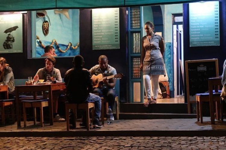 ambiance petite musique live - © Camille ESMIEU