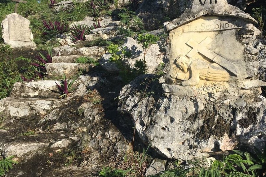 Ascension du Mount Alvernia, Cat Island, Bahamas