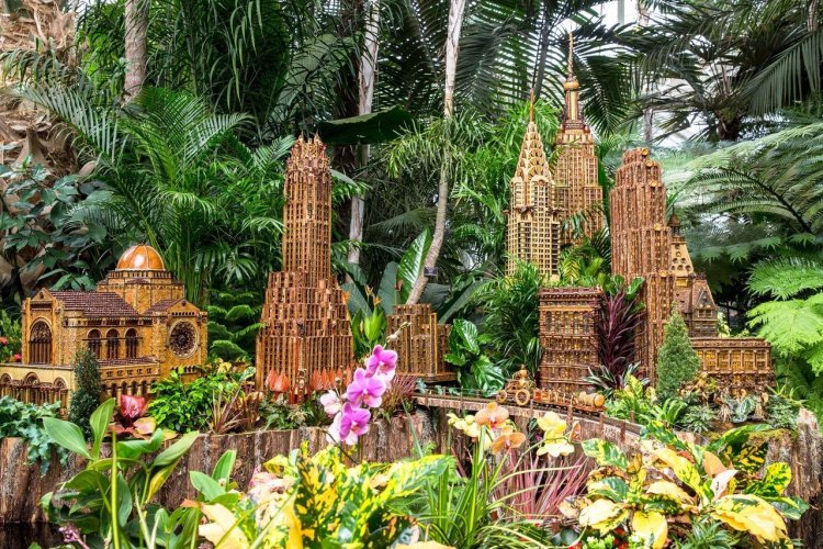 - © Courtesy of The New York Botanical Garden