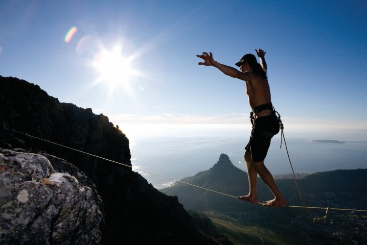 Slackline à Table Mountain - © Cape Town Tourism