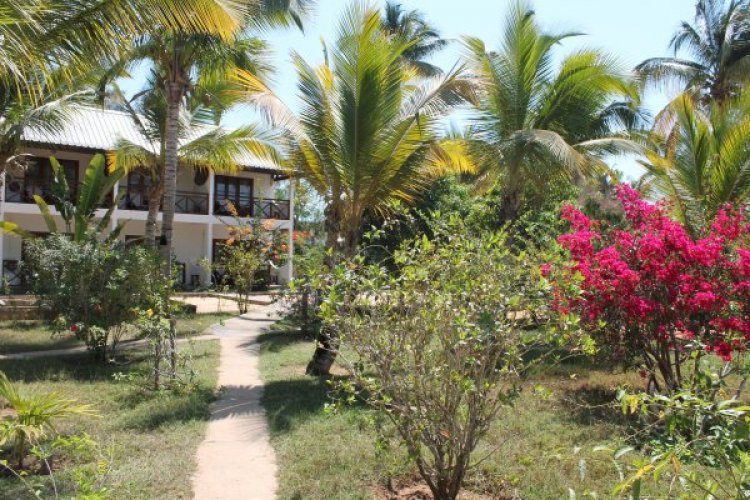 - © SUN BEACH HOTEL
