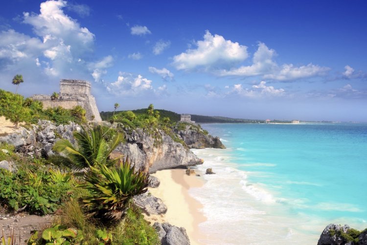 Les ruines de l'ancien temple Maya de Tulum - © Luna Maria
