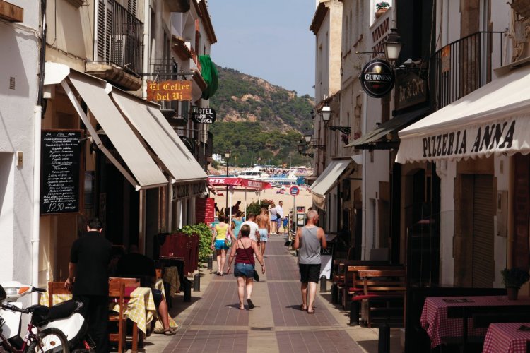 Vieille ville de Tossa de Mar. - © Irène ALASTRUEY - Author's Image