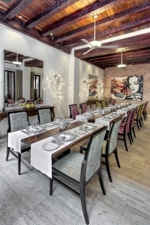 - © HOTEL LM A LUXURY BOUTIQUE HOTEL