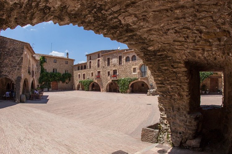 Monells - © PTCBG