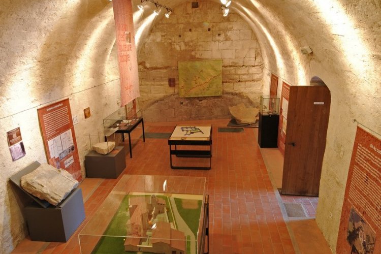 - © Musée et jardins de SALAGON