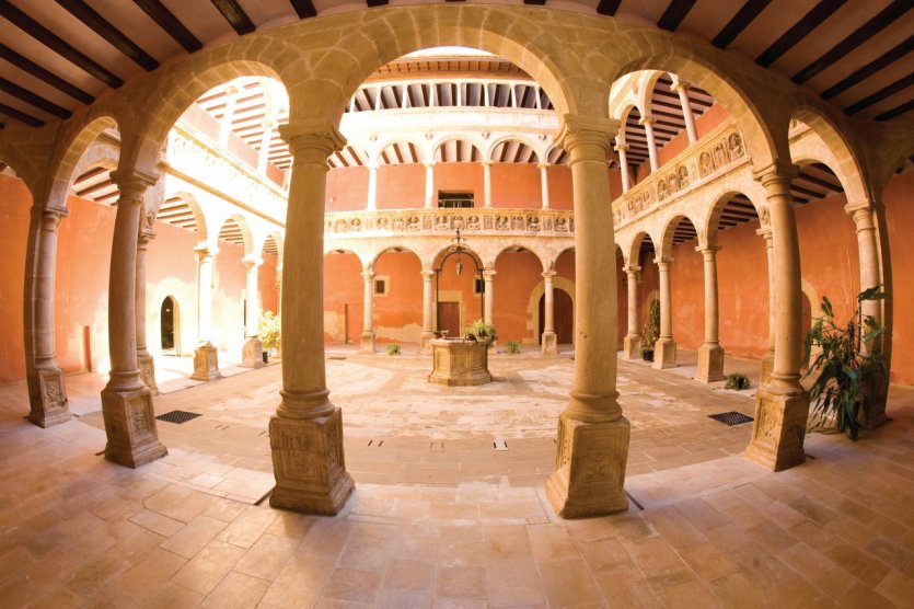 Le cloître et sa galerie d'arcades. - © Patronat Turisme Diputació Tarragona - Terres de l'Ebre