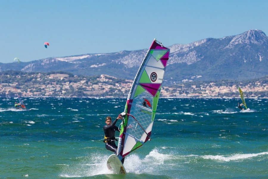 Le Var est Fun, windsurf, kitesurf, canoë, plongée, à découvrir au Camping International