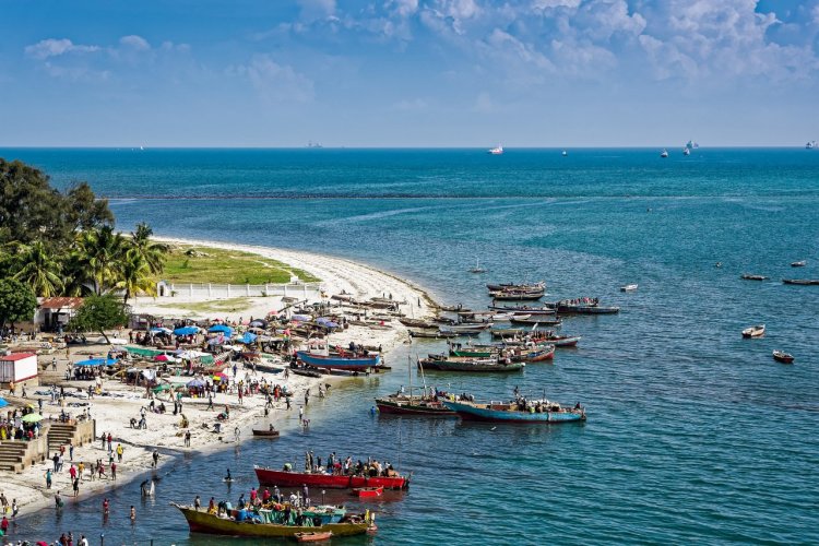 Dar-Es-Salaam - © Igor Grochev