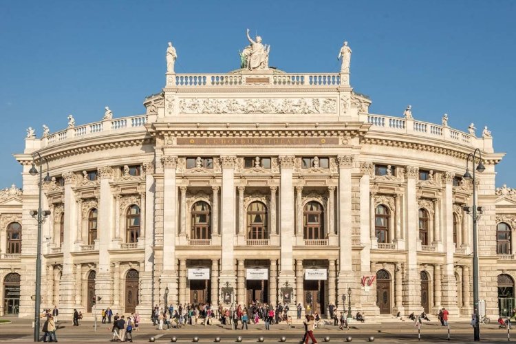 Le théâtre national - © bjul - Shutterstock.com