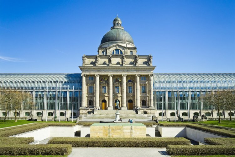 Bayerische Staatskanzlei. - © Markus Gann - Shutterstock.com