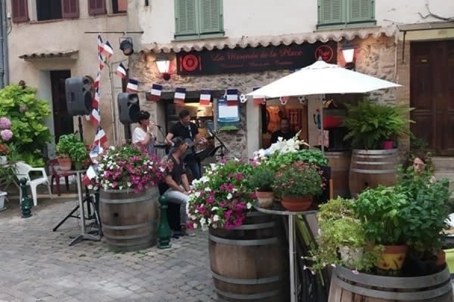 J'ai découvert une table gourmande au coeur du village de Gattières...