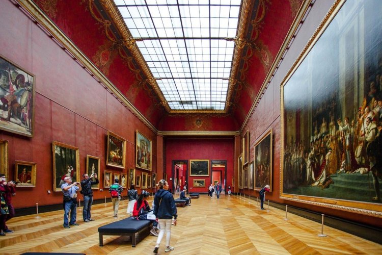 Musée du Louvre - © Alexandra Lande - Shutterstock.com