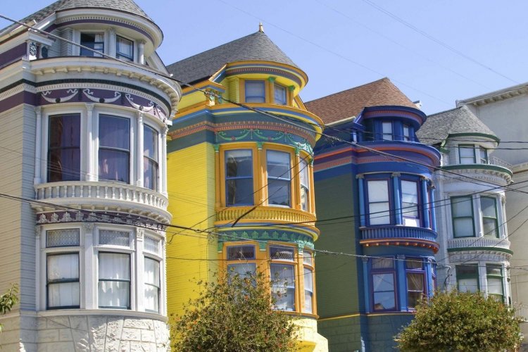 Les maisons victoriennes colorées du district d'Haight Ashbury - © Icoccia - iStockphoto