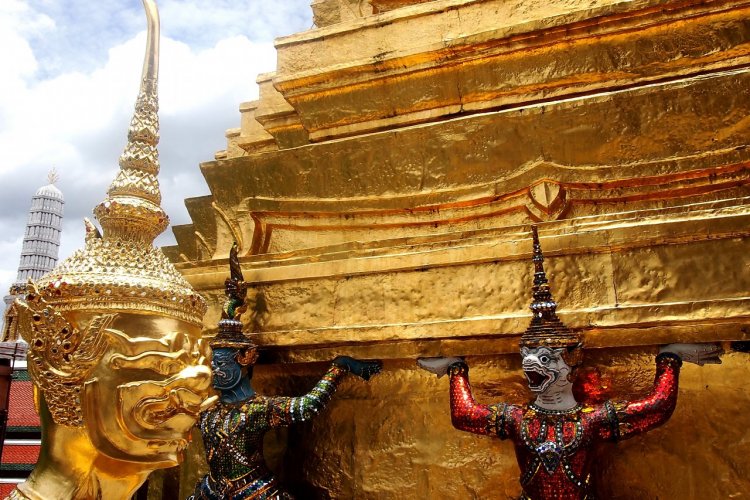 Démons protecteurs du Wat Phra Kaew. - © Maxime DRAY