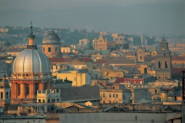 Panorama sur les toits et les dômes de Naples. Tom Pepeira - Iconotec