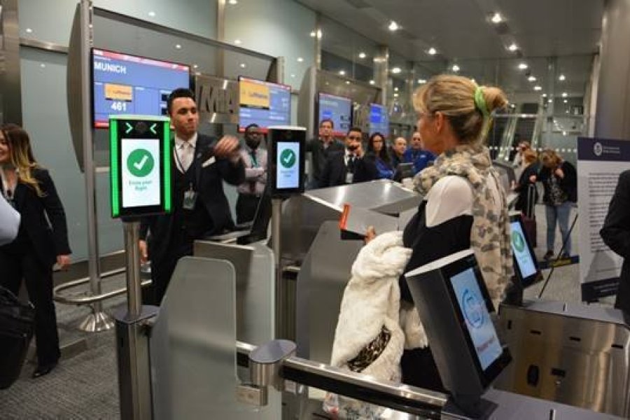 Aéroport de Miami : enregistrement par reconnaissance faciale !